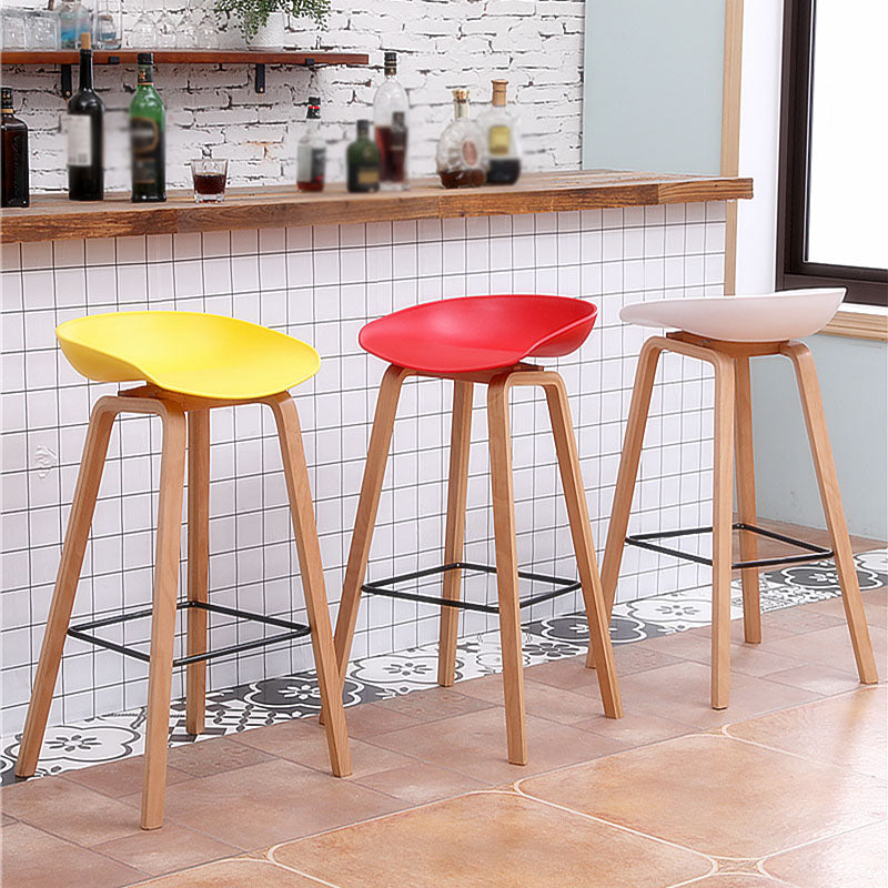 Scandinavia Style Bar-stool Wooden Legs PP Bucket Seat Barstool for Bar Kitchen Clearhalo 'Bar Furniture' 'Bar Stools' 'bar_stools' 'furn' 'furn_bar_stools' 'furniture_bar_stools' 'Kitchen & Dining Furniture' 'kitchen&dining_furn' 'kitchen' 'kitchen_furn' Furniture' 4471802