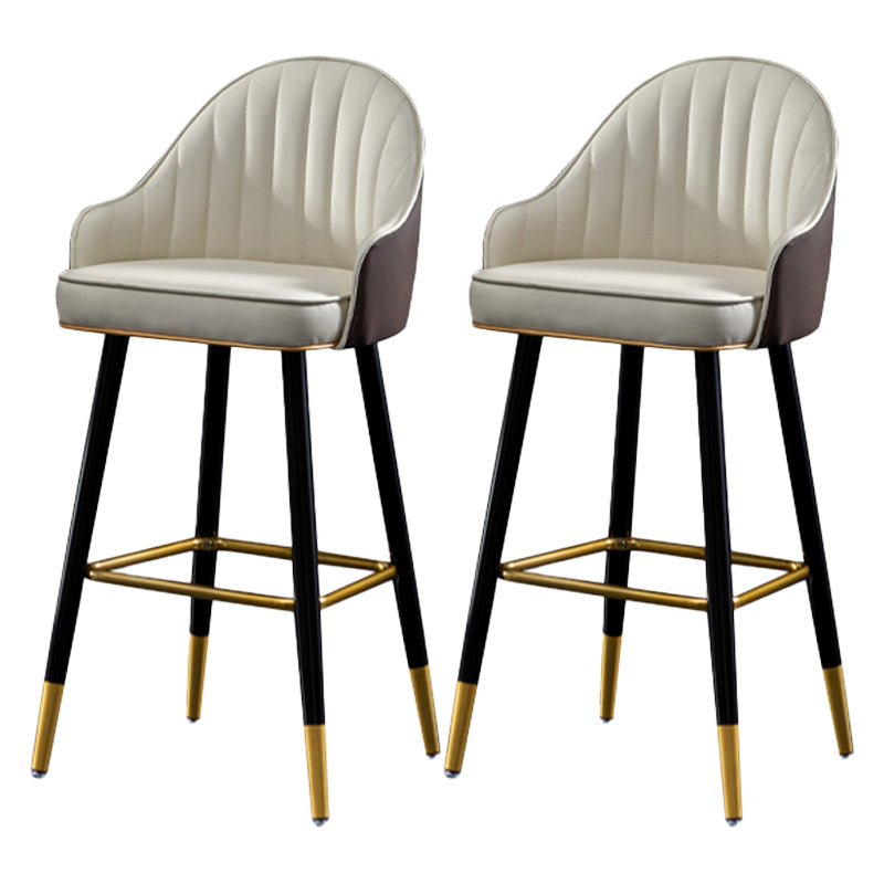 Contemporary Metal Leather Bar Stools Indoor Barstool with Footrest and Low Back White 2 Piece Set Counter Stool(26"H) Clearhalo 'Bar Furniture' 'Bar Stools' 'bar_stools' 'furn' 'furn_bar_stools' 'furniture_bar_stools' 'Kitchen & Dining Furniture' 'kitchen&dining_furn' 'kitchen' 'kitchen_furn' Furniture' 4482593