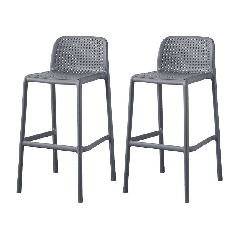 Contemporary Metal Plastic Barstools Bristol Bar Stool with Low Back and Footrest Grey 2 Piece Set Counter Stool(26"H) Clearhalo 'Bar Furniture' 'Bar Stools' 'bar_stools' 'furn' 'furn_bar_stools' 'furniture_bar_stools' 'Kitchen & Dining Furniture' 'kitchen&dining_furn' 'kitchen' 'kitchen_furn' Furniture' 4493219