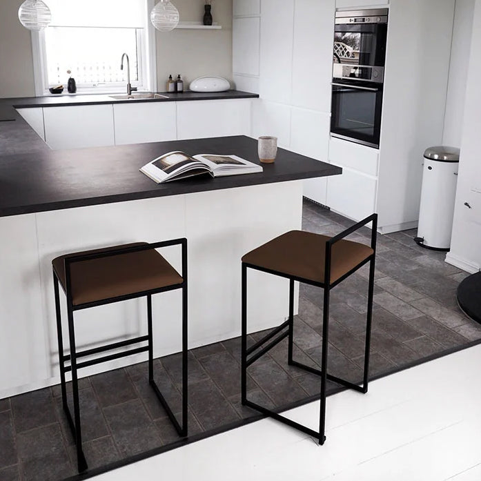 Contemporary Metal Bar Stools Indoor Barstool with Cushion and Low Back for Kitchen Clearhalo 'Bar Furniture' 'Bar Stools' 'bar_stools' 'furn' 'furn_bar_stools' 'furniture_bar_stools' 'Kitchen & Dining Furniture' 'kitchen&dining_furn' 'kitchen' 'kitchen_furn' Furniture' 4493346