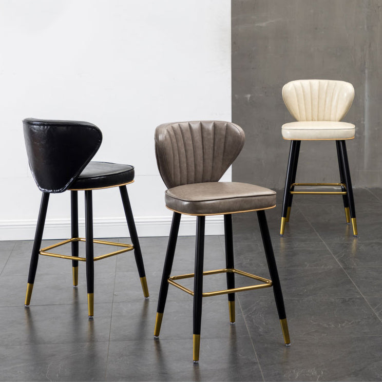 Industrial Leather Black Metal Counter Stools Low Back Bar Stools with 4 Legs Clearhalo 'Bar Furniture' 'Bar Stools' 'bar_stools' 'furn' 'furn_bar_stools' 'furniture_bar_stools' 'Kitchen & Dining Furniture' 'kitchen&dining_furn' 'kitchen' 'kitchen_furn' Furniture' 4503979