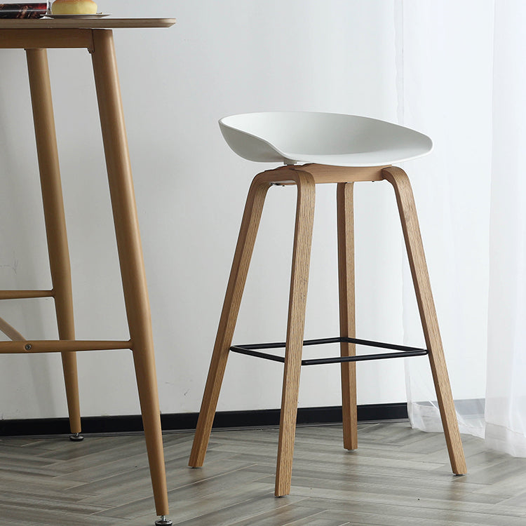 Contemporary Simple Counter Stools 30-inch Indoor Wood Legs Bar Stool with Plastic Seat Clearhalo 'Bar Furniture' 'Bar Stools' 'bar_stools' 'furn' 'furn_bar_stools' 'furniture_bar_stools' 'Kitchen & Dining Furniture' 'kitchen&dining_furn' 'kitchen' 'kitchen_furn' Furniture' 4504024