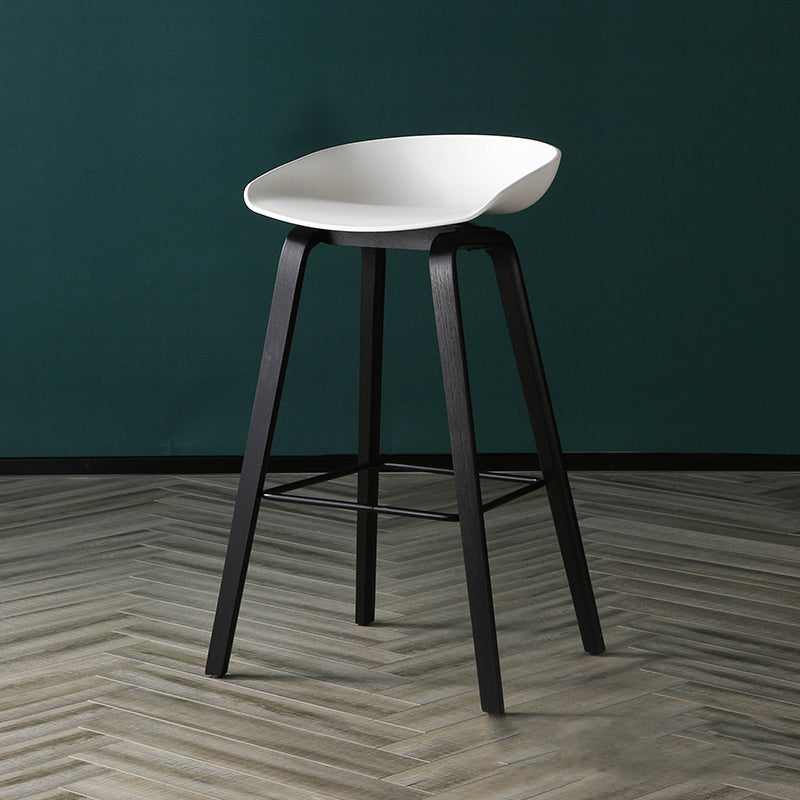 Contemporary Simple Counter Stools 30-inch Indoor Wood Legs Bar Stool with Plastic Seat White-Black 1 Piece Clearhalo 'Bar Furniture' 'Bar Stools' 'bar_stools' 'furn' 'furn_bar_stools' 'furniture_bar_stools' 'Kitchen & Dining Furniture' 'kitchen&dining_furn' 'kitchen' 'kitchen_furn' Furniture' 4504031