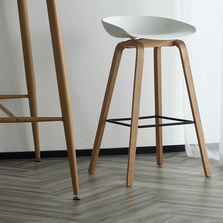 Contemporary Simple Counter Stools 30-inch Indoor Wood Legs Bar Stool with Plastic Seat Clearhalo 'Bar Furniture' 'Bar Stools' 'bar_stools' 'furn' 'furn_bar_stools' 'furniture_bar_stools' 'Kitchen & Dining Furniture' 'kitchen&dining_furn' 'kitchen' 'kitchen_furn' Furniture' 4504047