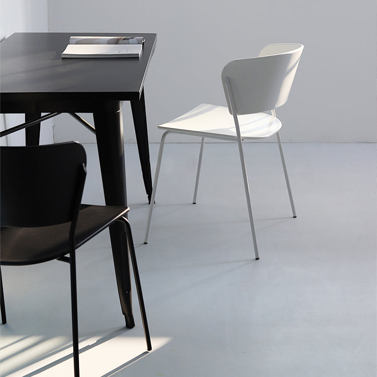 Plastic Scandinavian Indoor-Outdoor Side Chair Open Back Chair Clearhalo ' kitchen&dining_furn' 'Dining Chairs' 'Dining Tables & Seating' 'dining_chair' 'furn' 'furn_dining_chair' 'Furniture' 'furniture_dining_chair' 'Kitchen & Dining Furniture' 'kitchen' 4511099