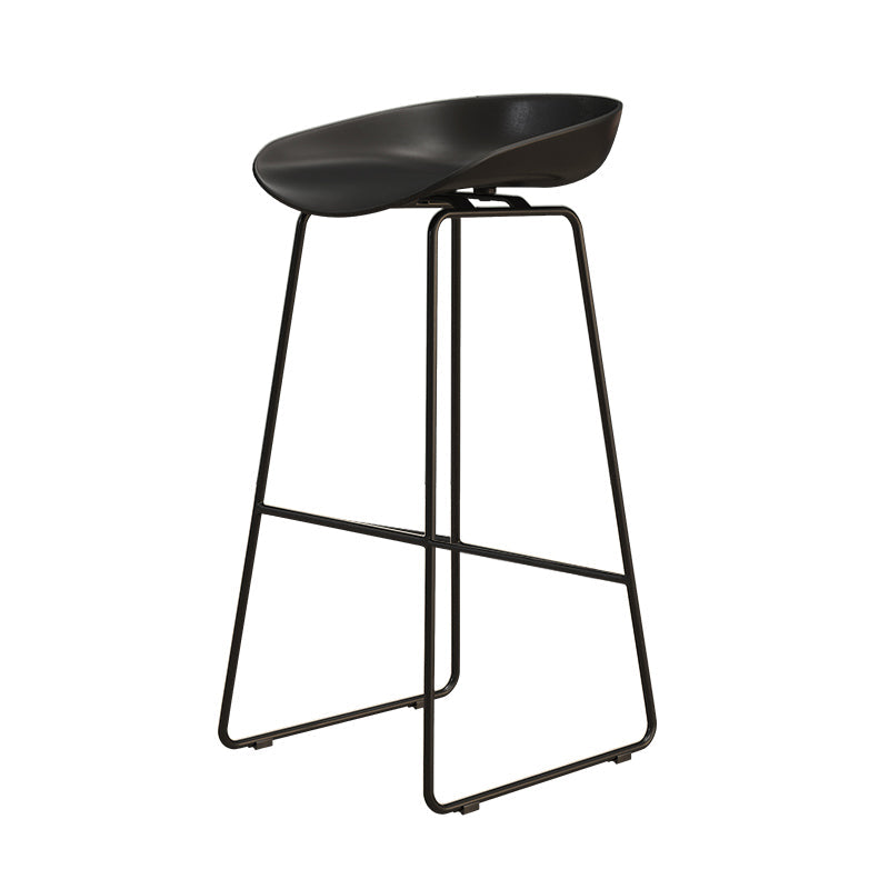 Modern Style Iron Bar Stool with Footrest Bristol Bar Stool for Kitchen Black 1 Piece Bar Stool(30"H) Clearhalo 'Bar Furniture' 'Bar Stools' 'bar_stools' 'furn' 'furn_bar_stools' 'furniture_bar_stools' 'Kitchen & Dining Furniture' 'kitchen&dining_furn' 'kitchen' 'kitchen_furn' Furniture' 4512239