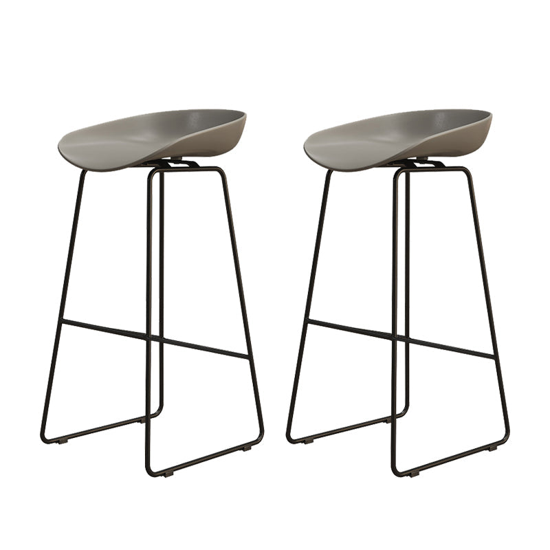 Modern Style Iron Bar Stool with Footrest Bristol Bar Stool for Kitchen Grey 2 Piece Set Bar Stool(30"H) Clearhalo 'Bar Furniture' 'Bar Stools' 'bar_stools' 'furn' 'furn_bar_stools' 'furniture_bar_stools' 'Kitchen & Dining Furniture' 'kitchen&dining_furn' 'kitchen' 'kitchen_furn' Furniture' 4512252