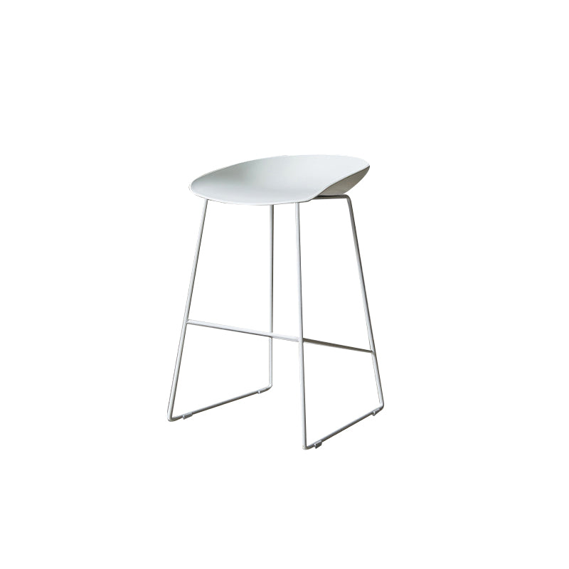 Modern Style Iron Bar Stool with Footrest Bristol Bar Stool for Kitchen Gloss White 1 Piece Short Stool(18"H) Clearhalo 'Bar Furniture' 'Bar Stools' 'bar_stools' 'furn' 'furn_bar_stools' 'furniture_bar_stools' 'Kitchen & Dining Furniture' 'kitchen&dining_furn' 'kitchen' 'kitchen_furn' Furniture' 4512290