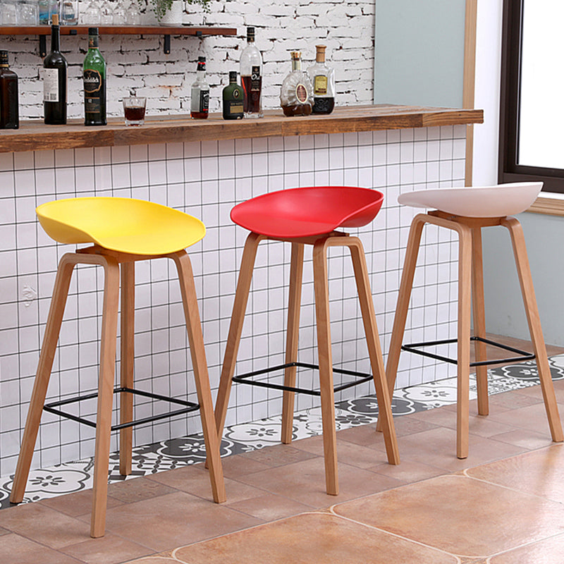 Modern Solid Wood Bar Stool Indoor Bucket Counter Stool with Plastic Seat Clearhalo 'Bar Furniture' 'Bar Stools' 'bar_stools' 'furn' 'furn_bar_stools' 'furniture_bar_stools' 'Kitchen & Dining Furniture' 'kitchen&dining_furn' 'kitchen' 'kitchen_furn' Furniture' 4512390