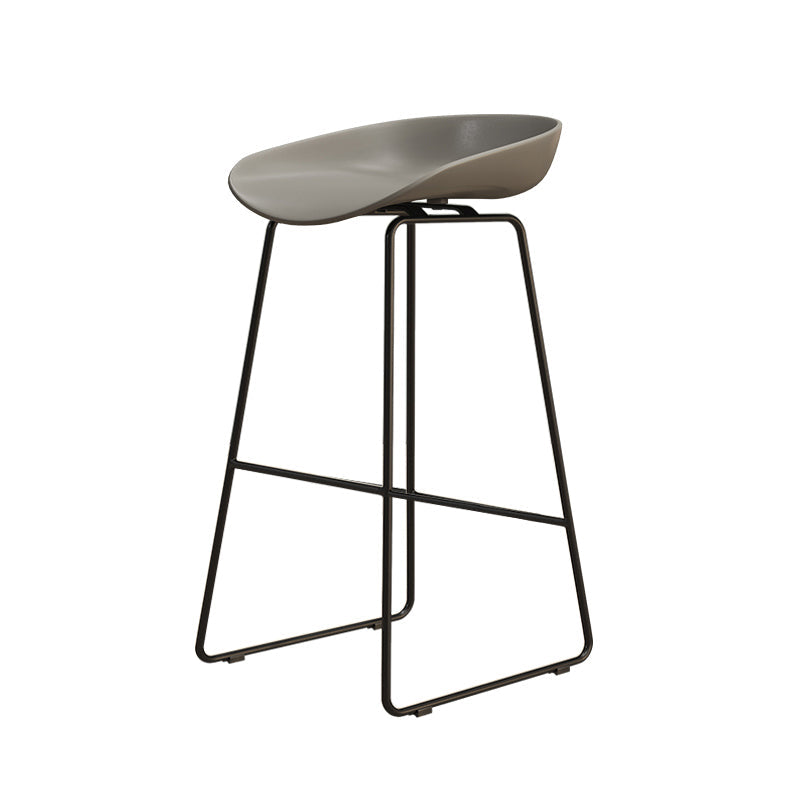 Modern Style Iron Bar Stool with Footrest Nordic Style Tavern Simple Bar Stool Clearhalo 'Bar Furniture' 'Bar Stools' 'bar_stools' 'furn' 'furn_bar_stools' 'furniture_bar_stools' 'Kitchen & Dining Furniture' 'kitchen&dining_furn' 'kitchen' 'kitchen_furn' Furniture' 4513167