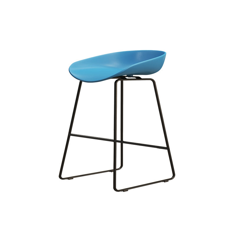 Modern Style Iron Bar Stool with Footrest Nordic Style Tavern Simple Bar Stool Blue 1 Piece Short Stool(18"H) Clearhalo 'Bar Furniture' 'Bar Stools' 'bar_stools' 'furn' 'furn_bar_stools' 'furniture_bar_stools' 'Kitchen & Dining Furniture' 'kitchen&dining_furn' 'kitchen' 'kitchen_furn' Furniture' 4513211