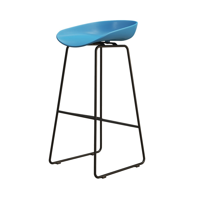 Modern Style Iron Bar Stool with Footrest Nordic Style Tavern Simple Bar Stool Blue 1 Piece Bar Stool(30"H) Clearhalo 'Bar Furniture' 'Bar Stools' 'bar_stools' 'furn' 'furn_bar_stools' 'furniture_bar_stools' 'Kitchen & Dining Furniture' 'kitchen&dining_furn' 'kitchen' 'kitchen_furn' Furniture' 4513216
