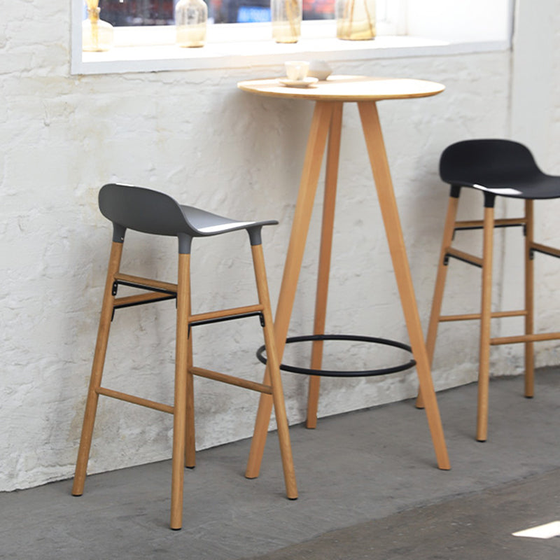 Modern Counter Bar Stool Backrest Plastic Bar Stool with Footrest and Wood Base Clearhalo 'Bar Furniture' 'Bar Stools' 'bar_stools' 'furn' 'furn_bar_stools' 'furniture_bar_stools' 'Kitchen & Dining Furniture' 'kitchen&dining_furn' 'kitchen' 'kitchen_furn' Furniture' 4527325