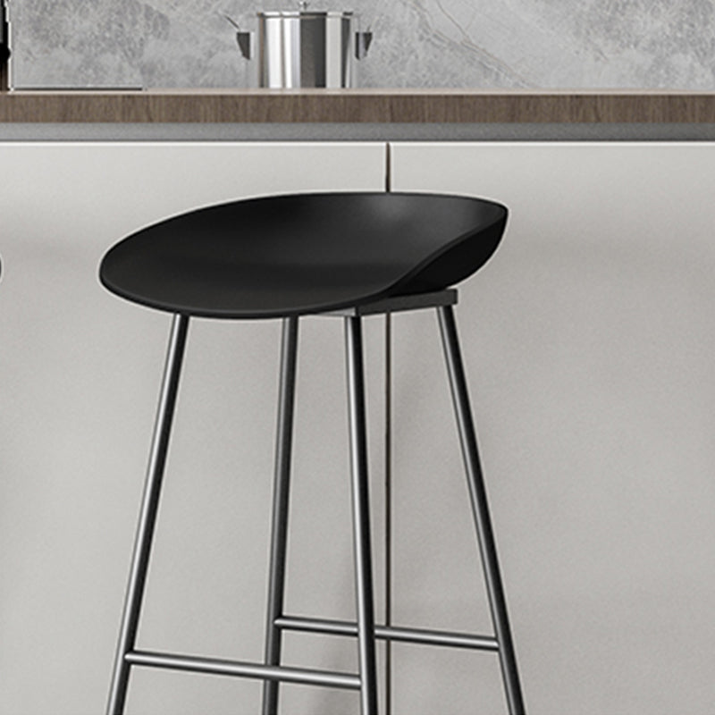 Modern Armless Backrest Counter Stool Iron Household Bar Stool with Plastic Seat and Pedal Clearhalo 'Bar Furniture' 'Bar Stools' 'bar_stools' 'furn' 'furn_bar_stools' 'furniture_bar_stools' 'Kitchen & Dining Furniture' 'kitchen&dining_furn' 'kitchen' 'kitchen_furn' Furniture' 4527357