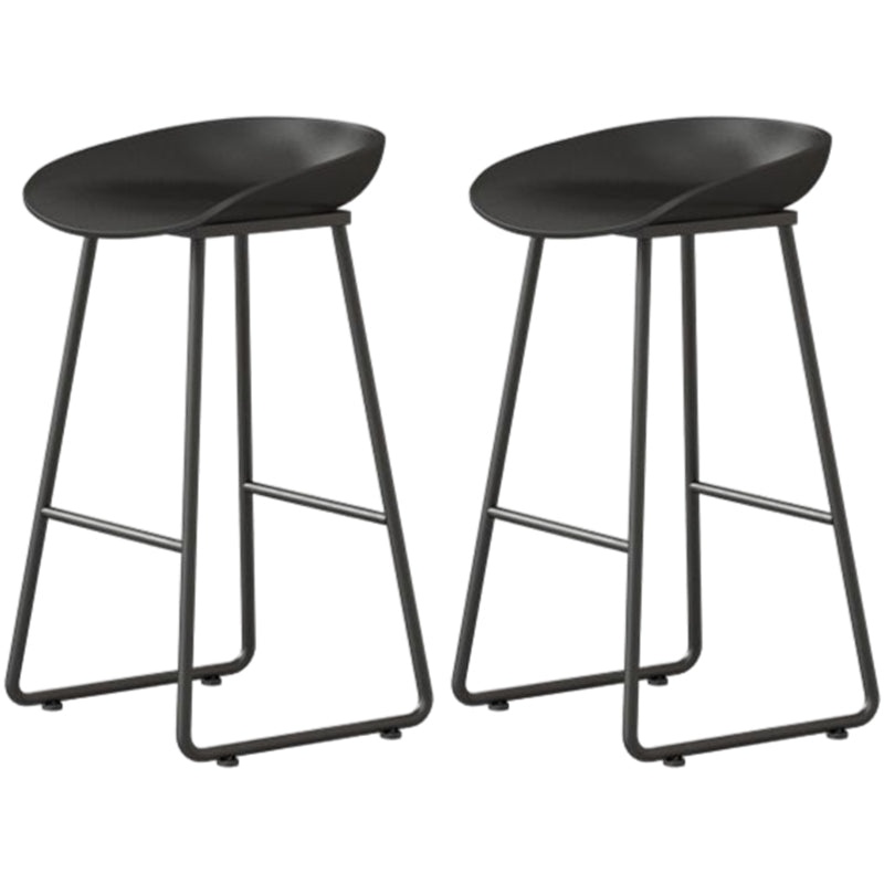 Modern Armless Backrest Counter Stool Iron Household Bar Stool with Plastic Seat and Pedal Black 2 Piece Set Bar Stool(30"H) Clearhalo 'Bar Furniture' 'Bar Stools' 'bar_stools' 'furn' 'furn_bar_stools' 'furniture_bar_stools' 'Kitchen & Dining Furniture' 'kitchen&dining_furn' 'kitchen' 'kitchen_furn' Furniture' 4527404