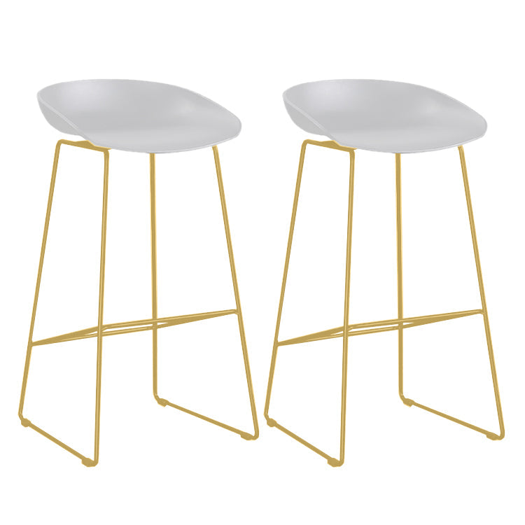 Modern Style Iron Bar Stool with Footrest Coffee Shop Casual Bar Stool Gold 2 Piece Set Clearhalo 'Bar Furniture' 'Bar Stools' 'bar_stools' 'furn' 'furn_bar_stools' 'furniture_bar_stools' 'Kitchen & Dining Furniture' 'kitchen&dining_furn' 'kitchen' 'kitchen_furn' Furniture' 4537015