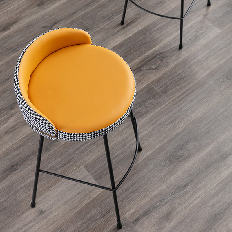 Modern Counter Bar Stool Armless Leather Bar Stool with Footrest Metal Base Clearhalo 'Bar Furniture' 'Bar Stools' 'bar_stools' 'furn' 'furn_bar_stools' 'furniture_bar_stools' 'Kitchen & Dining Furniture' 'kitchen&dining_furn' 'kitchen' 'kitchen_furn' Furniture' 4544850