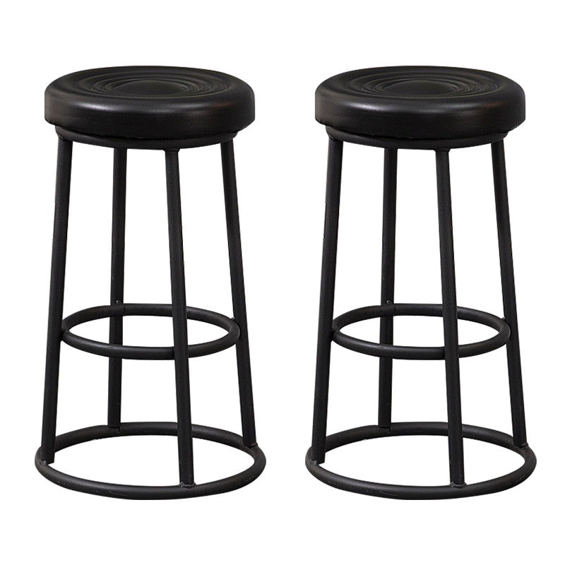 Modern Round Bar Stool Footrest Backless Counter and Bar Stool with Iron Legs Black 2 Piece Set Clearhalo 'Bar Furniture' 'Bar Stools' 'bar_stools' 'furn' 'furn_bar_stools' 'furniture_bar_stools' 'Kitchen & Dining Furniture' 'kitchen&dining_furn' 'kitchen' 'kitchen_furn' Furniture' 4544938