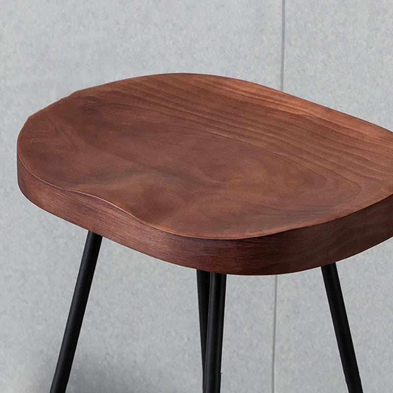 Modern Style Iron Bar Stool with Footrest Dining Room Solid Wood Bar Stool 30 Inches Clearhalo 'Bar Furniture' 'Bar Stools' 'bar_stools' 'furn' 'furn_bar_stools' 'furniture_bar_stools' 'Kitchen & Dining Furniture' 'kitchen&dining_furn' 'kitchen' 'kitchen_furn' Furniture' 4544970