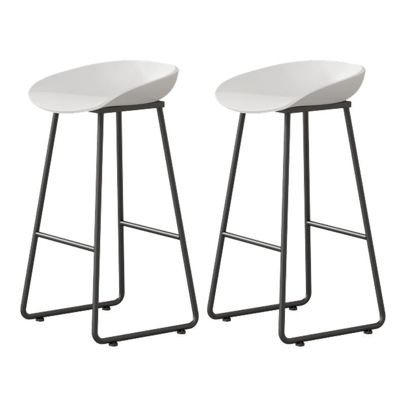 Modern Armless Backrest Counter Stool Iron Kitchen Bar Stool with Plastic Seat White 2 Piece Set Bar Stool(30"H) Clearhalo 'Bar Furniture' 'Bar Stools' 'bar_stools' 'furn' 'furn_bar_stools' 'furniture_bar_stools' 'Kitchen & Dining Furniture' 'kitchen&dining_furn' 'kitchen' 'kitchen_furn' Furniture' 4555339