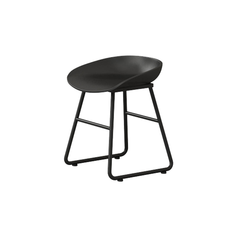 Modern Armless Backrest Counter Stool Iron Kitchen Bar Stool with Plastic Seat Black 1 Piece Short Stool(18"H) Clearhalo 'Bar Furniture' 'Bar Stools' 'bar_stools' 'furn' 'furn_bar_stools' 'furniture_bar_stools' 'Kitchen & Dining Furniture' 'kitchen&dining_furn' 'kitchen' 'kitchen_furn' Furniture' 4555365