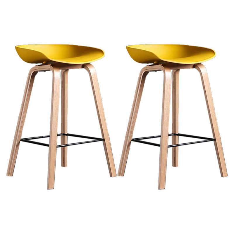 Modern Style Solid Wood Bar Stool with Footrest Low Back Stylish Bar Stool Yellow 2 Piece Set Clearhalo 'Bar Furniture' 'Bar Stools' 'bar_stools' 'furn' 'furn_bar_stools' 'furniture_bar_stools' 'Kitchen & Dining Furniture' 'kitchen&dining_furn' 'kitchen' 'kitchen_furn' Furniture' 4555507
