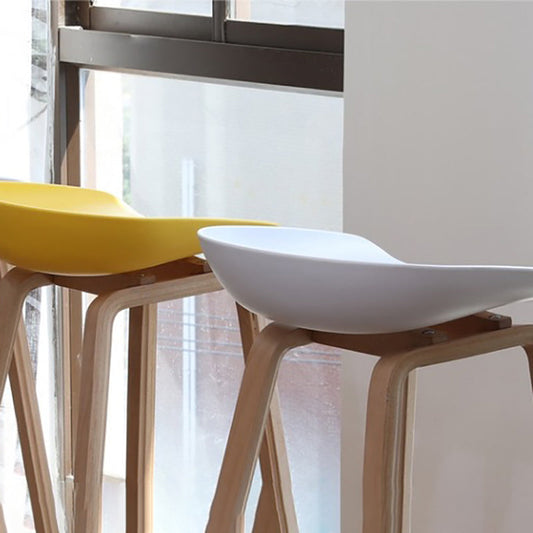 Modern Style Solid Wood Bar Stool with Footrest Low Back Bistro Bar Stool 30 Inches Clearhalo 'Bar Furniture' 'Bar Stools' 'bar_stools' 'furn' 'furn_bar_stools' 'furniture_bar_stools' 'Kitchen & Dining Furniture' 'kitchen&dining_furn' 'kitchen' 'kitchen_furn' Furniture' 4555659