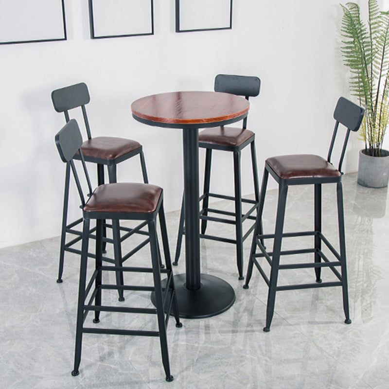 Modern Style Metal Bar Stool with Footrest and Low Back Bistro Simple Bar Stool Clearhalo 'Bar Furniture' 'Bar Stools' 'bar_stools' 'furn' 'furn_bar_stools' 'furniture_bar_stools' 'Kitchen & Dining Furniture' 'kitchen&dining_furn' 'kitchen' 'kitchen_furn' Furniture' 4556081