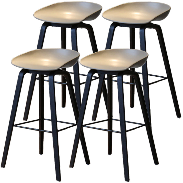Scandinavia Style Bar Stool Wooden Legs PP Bucket Seat for Counter Bar Grey Black 4 Piece Set Clearhalo 'Bar Furniture' 'Bar Stools' 'bar_stools' 'furn' 'furn_bar_stools' 'furniture_bar_stools' 'Kitchen & Dining Furniture' 'kitchen&dining_furn' 'kitchen' 'kitchen_furn' Furniture' 4571037
