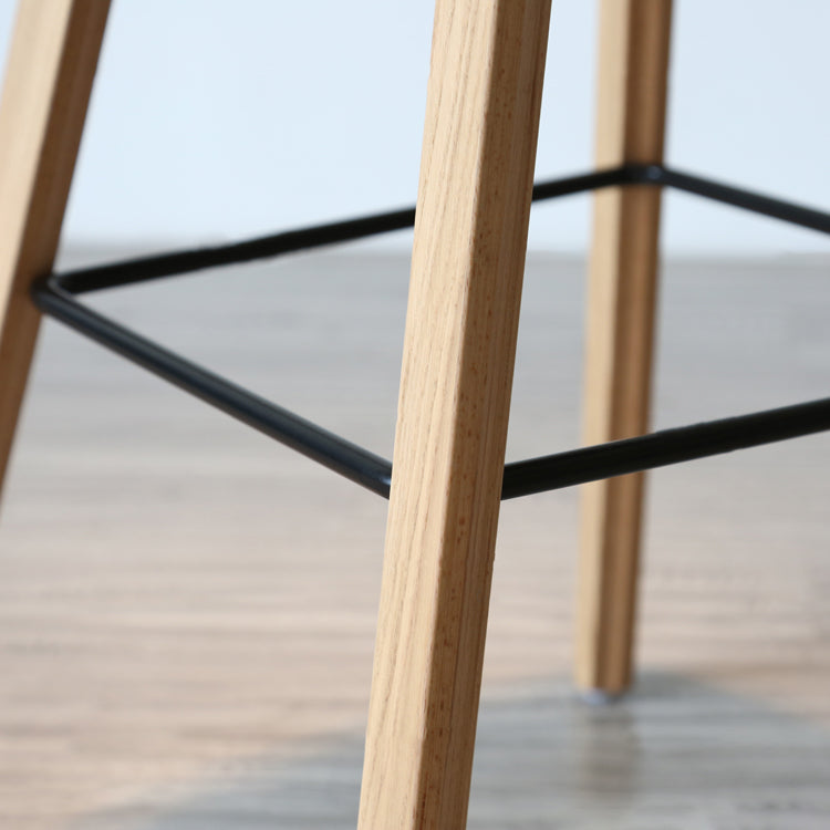 Scandinavia Style Bar Stool Wooden Legs PP Bucket Seat for Counter Bar Clearhalo 'Bar Furniture' 'Bar Stools' 'bar_stools' 'furn' 'furn_bar_stools' 'furniture_bar_stools' 'Kitchen & Dining Furniture' 'kitchen&dining_furn' 'kitchen' 'kitchen_furn' Furniture' 4571045