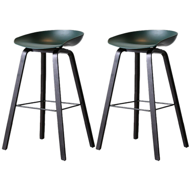 Scandinavia Style Bar Stool Wooden Legs PP Bucket Seat for Counter Bar Navy Black 2 Piece Set Clearhalo 'Bar Furniture' 'Bar Stools' 'bar_stools' 'furn' 'furn_bar_stools' 'furniture_bar_stools' 'Kitchen & Dining Furniture' 'kitchen&dining_furn' 'kitchen' 'kitchen_furn' Furniture' 4571073