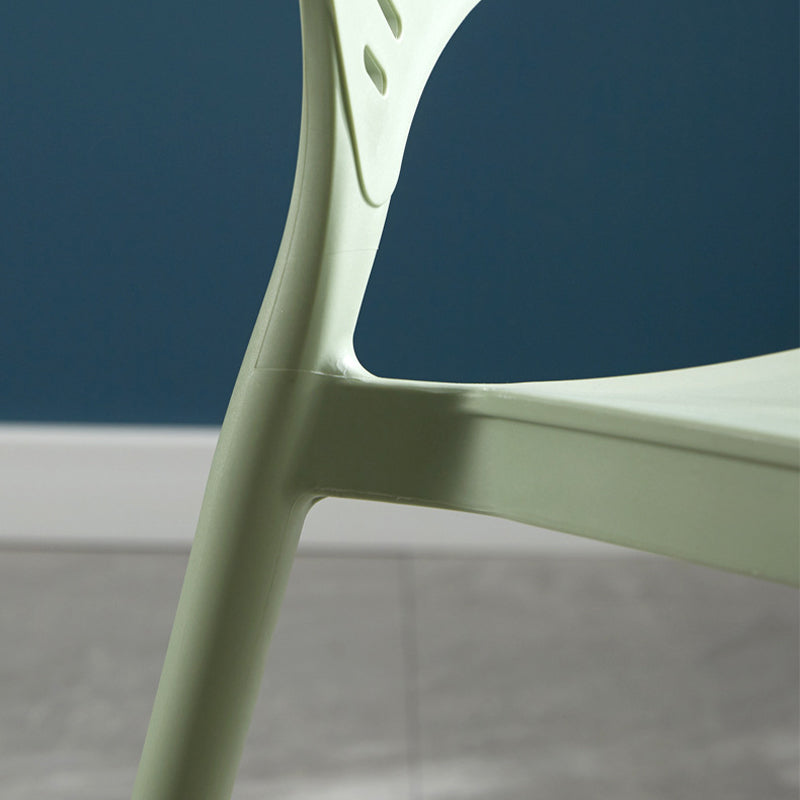 Plastic Scandinavian Dining Room Chair Kitchen Open Back Side Chair Clearhalo ' kitchen&dining_furn' 'Dining Chairs' 'Dining Tables & Seating' 'dining_chair' 'furn' 'furn_dining_chair' 'Furniture' 'furniture_dining_chair' 'Kitchen & Dining Furniture' 'kitchen' 4572424