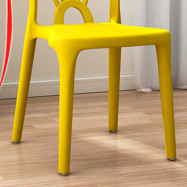 Modern Home Plastic Arm Chair Matte Finish Wishbone Dining Chair Clearhalo ' kitchen&dining_furn' 'Dining Chairs' 'Dining Tables & Seating' 'dining_chair' 'Furniture' 'furniture_dining_chair' 'Kitchen & Dining Furniture' 'kitchen' 4572819