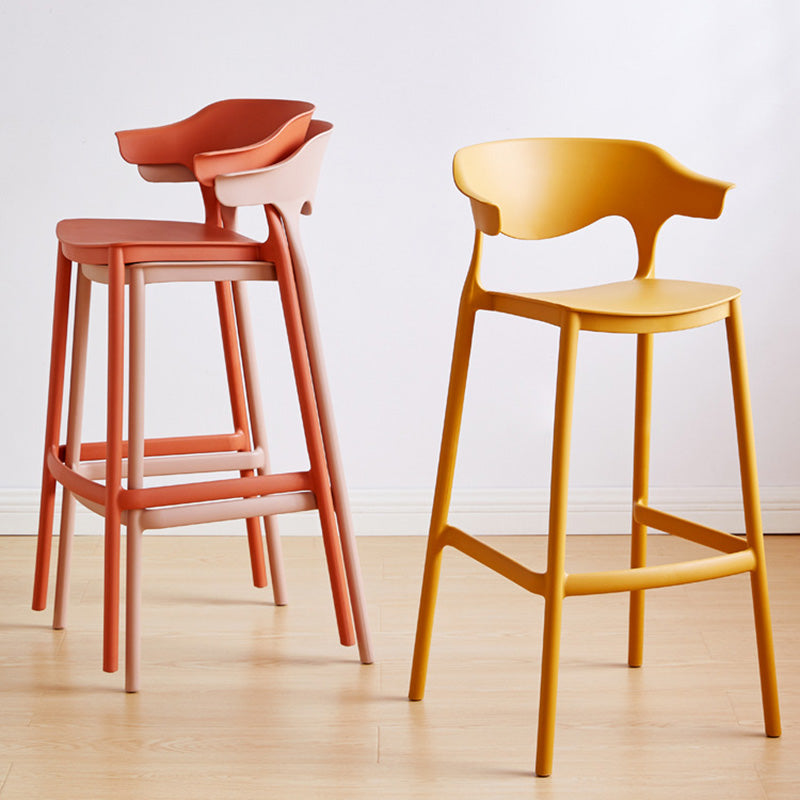 Modern Style Plastic Bar Stool with Footrest and Low Back Living Room Simple Bar Stool Clearhalo 'Bar Furniture' 'Bar Stools' 'bar_stools' 'furn' 'furn_bar_stools' 'furniture_bar_stools' 'Kitchen & Dining Furniture' 'kitchen&dining_furn' 'kitchen' 'kitchen_furn' Furniture' 4575514