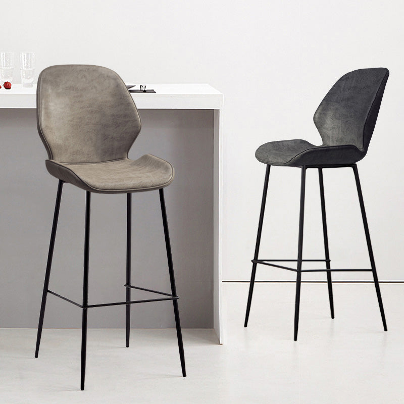 Industrial Style Bar-stool Iron Legs Bucket Leather Seat for Kitchen Bar Clearhalo 'Bar Furniture' 'Bar Stools' 'bar_stools' 'furn' 'furn_bar_stools' 'furniture_bar_stools' 'Kitchen & Dining Furniture' 'kitchen&dining_furn' 'kitchen' 'kitchen_furn' Furniture' 4575618