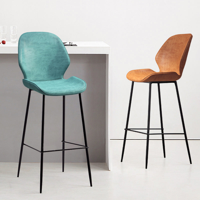 Industrial Style Bar-stool Iron Legs Bucket Leather Seat for Kitchen Bar Clearhalo 'Bar Furniture' 'Bar Stools' 'bar_stools' 'furn' 'furn_bar_stools' 'furniture_bar_stools' 'Kitchen & Dining Furniture' 'kitchen&dining_furn' 'kitchen' 'kitchen_furn' Furniture' 4575620