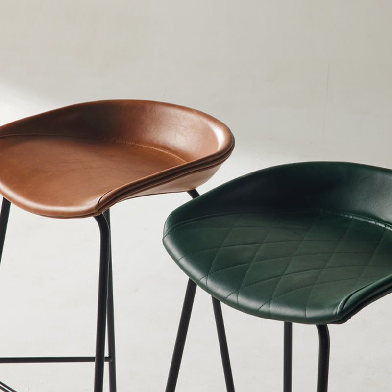 Industrial Style Bar Stool Iron Legs Bucket Seat for Restaurant Bar Clearhalo 'Bar Furniture' 'Bar Stools' 'bar_stools' 'furn' 'furn_bar_stools' 'furniture_bar_stools' 'Kitchen & Dining Furniture' 'kitchen&dining_furn' 'kitchen' 'kitchen_furn' Furniture' 4575666