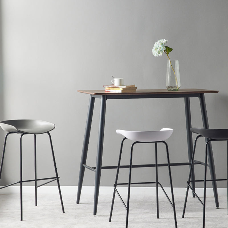 Modern Style Iron Bar Chair with Footrest Low Back Simple Bar Stool Clearhalo 'Bar Furniture' 'Bar Stools' 'bar_stools' 'furn' 'furn_bar_stools' 'furniture_bar_stools' 'Kitchen & Dining Furniture' 'kitchen&dining_furn' 'kitchen' 'kitchen_furn' Furniture' 4576039