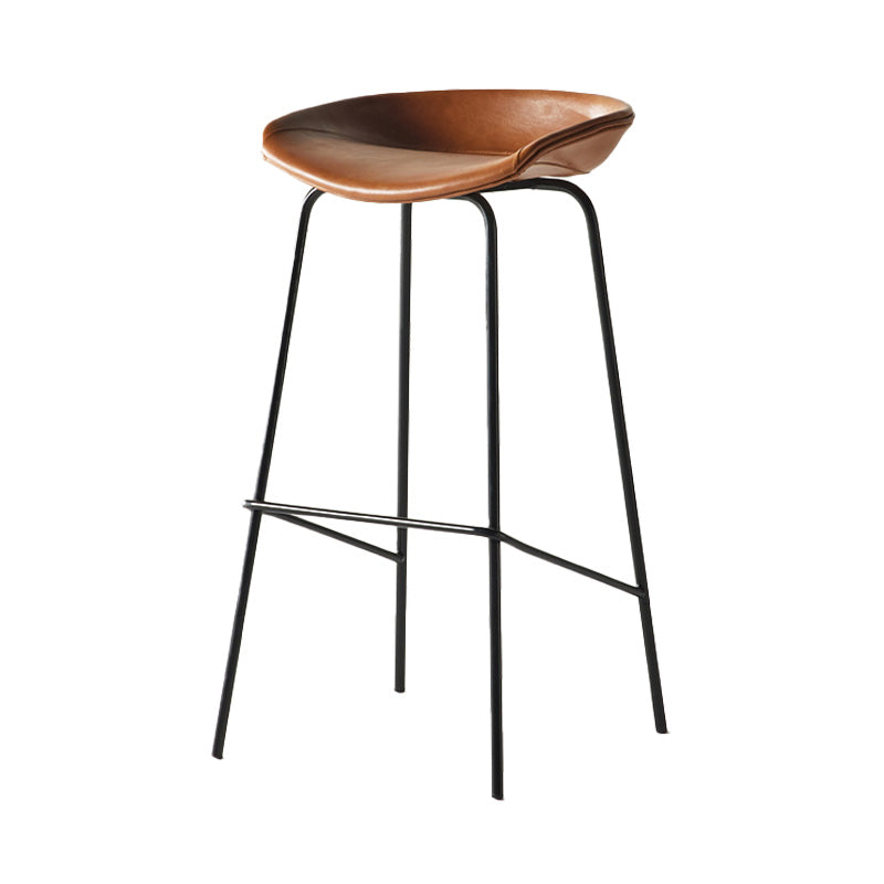 Modern Style Iron Bar Chair with Footrest Low Back Simple Bar Stool Clearhalo 'Bar Furniture' 'Bar Stools' 'bar_stools' 'furn' 'furn_bar_stools' 'furniture_bar_stools' 'Kitchen & Dining Furniture' 'kitchen&dining_furn' 'kitchen' 'kitchen_furn' Furniture' 4576043