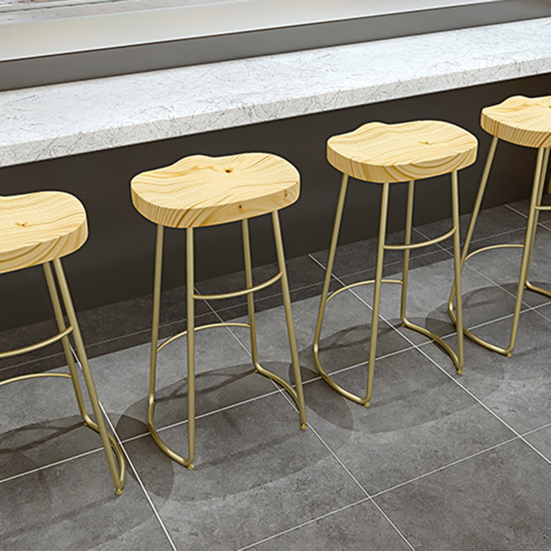 Glam Wood Counter Bar Stool Backless Saddle Seat Bar Stool with Iron Base Clearhalo 'Bar Furniture' 'Bar Stools' 'bar_stools' 'furn' 'furn_bar_stools' 'furniture_bar_stools' 'Kitchen & Dining Furniture' 'kitchen&dining_furn' 'kitchen' 'kitchen_furn' Furniture' 4576210