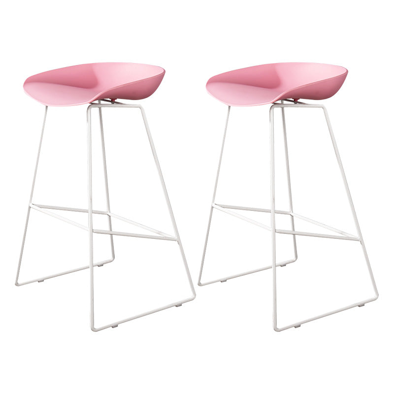 Contemporary Counter Bar Stool Bucket Bar Stool with Footrest Iron Base Pink 2 Piece Set Clearhalo 'Bar Furniture' 'Bar Stools' 'bar_stools' 'furn' 'furn_bar_stools' 'furniture_bar_stools' 'Kitchen & Dining Furniture' 'kitchen&dining_furn' 'kitchen' 'kitchen_furn' Furniture' 4586991