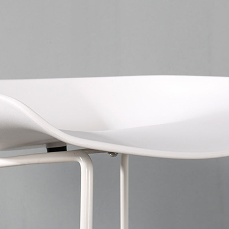 Contemporary Counter Bar Stool Bucket Bar Stool with Footrest Iron Base Clearhalo 'Bar Furniture' 'Bar Stools' 'bar_stools' 'furn' 'furn_bar_stools' 'furniture_bar_stools' 'Kitchen & Dining Furniture' 'kitchen&dining_furn' 'kitchen' 'kitchen_furn' Furniture' 4587001