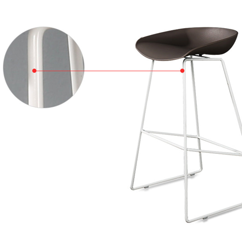Contemporary Counter Bar Stool Bucket Bar Stool with Footrest Iron Base Clearhalo 'Bar Furniture' 'Bar Stools' 'bar_stools' 'furn' 'furn_bar_stools' 'furniture_bar_stools' 'Kitchen & Dining Furniture' 'kitchen&dining_furn' 'kitchen' 'kitchen_furn' Furniture' 4587003