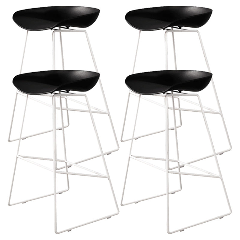 Contemporary Counter Bar Stool Bucket Bar Stool with Footrest Iron Base Black 4 Piece Set Clearhalo 'Bar Furniture' 'Bar Stools' 'bar_stools' 'furn' 'furn_bar_stools' 'furniture_bar_stools' 'Kitchen & Dining Furniture' 'kitchen&dining_furn' 'kitchen' 'kitchen_furn' Furniture' 4587007