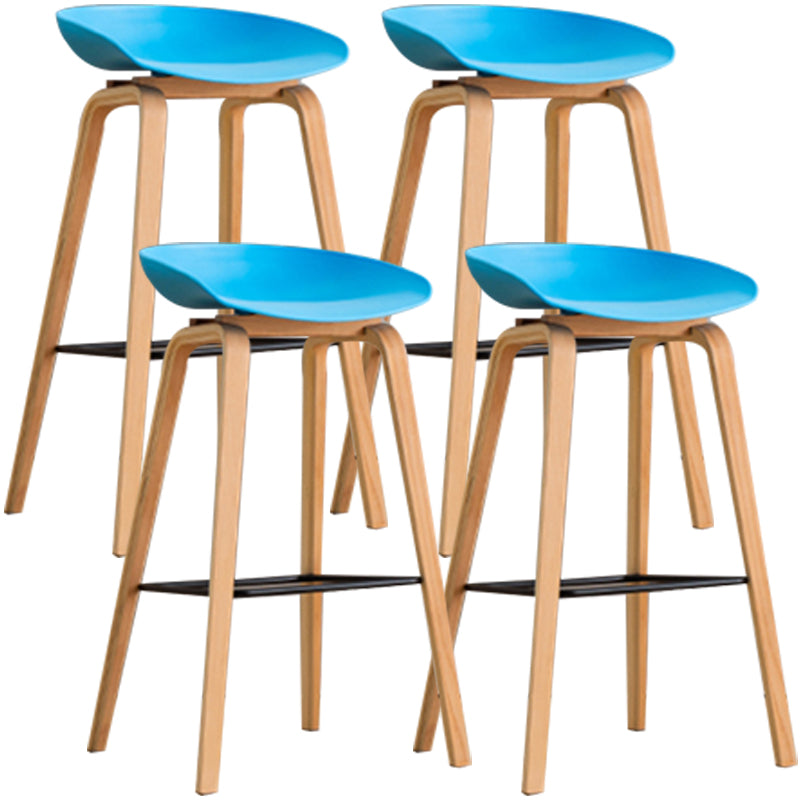 Scandinavia Style Bar-stool Wooden Legs PP Bucket Seat for Restaurant Bar Blue 4 Piece Set Clearhalo 'Bar Furniture' 'Bar Stools' 'bar_stools' 'furn' 'furn_bar_stools' 'furniture_bar_stools' 'Kitchen & Dining Furniture' 'kitchen&dining_furn' 'kitchen' 'kitchen_furn' Furniture' 4598463
