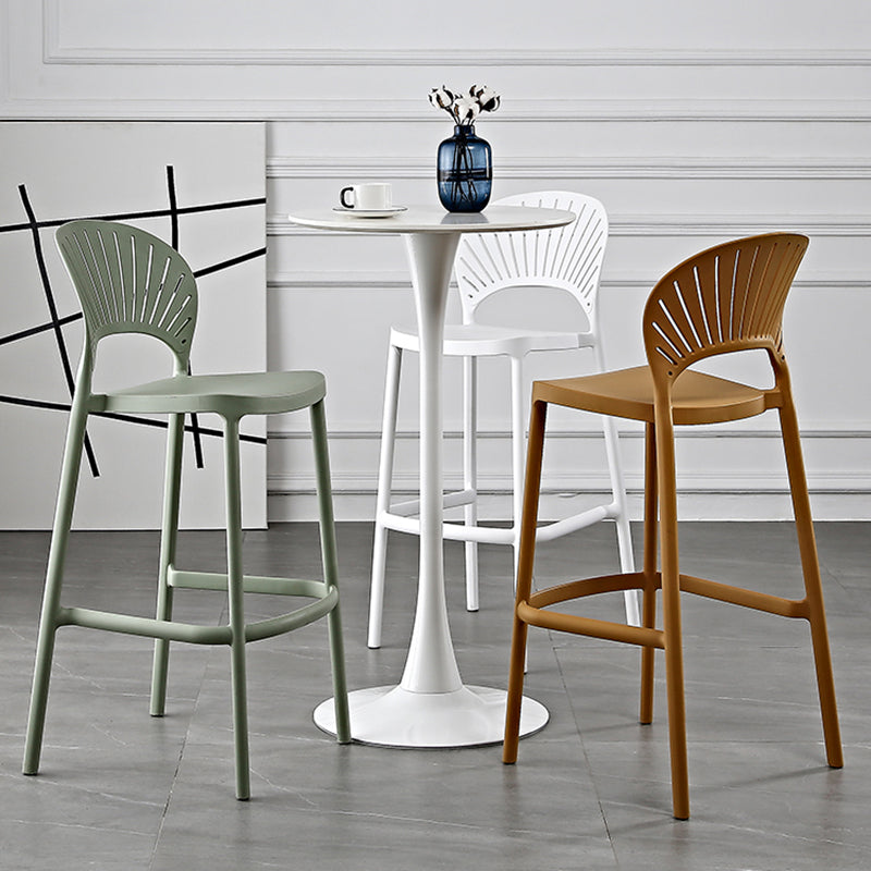 Scandinavia Style Bar-stool Plastic Single Stool with Footrest for Kitchen Bar Clearhalo 'Bar Furniture' 'Bar Stools' 'bar_stools' 'furn' 'furn_bar_stools' 'furniture_bar_stools' 'Kitchen & Dining Furniture' 'kitchen&dining_furn' 'kitchen' 'kitchen_furn' Furniture' 4598547