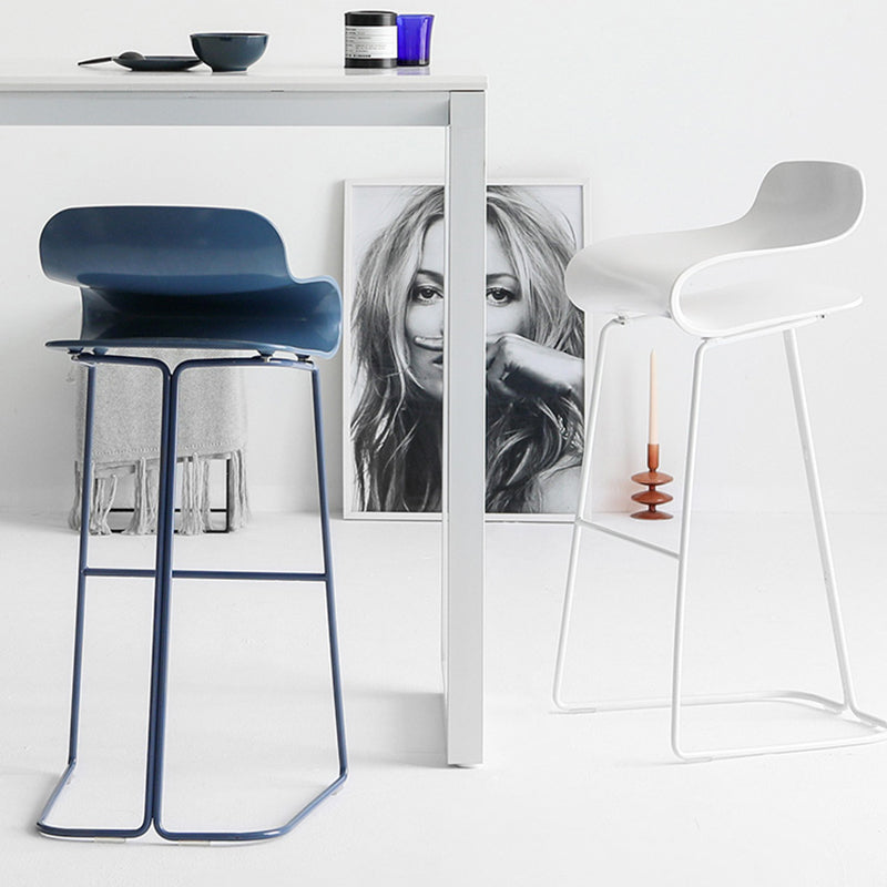 Nordic Simple Low Back Barstool Indoor Iron Tall Stool with Plastic Seat Clearhalo 'Bar Furniture' 'Bar Stools' 'bar_stools' 'furn' 'furn_bar_stools' 'furniture_bar_stools' 'Kitchen & Dining Furniture' 'kitchen&dining_furn' 'kitchen' 'kitchen_furn' Furniture' 4599286