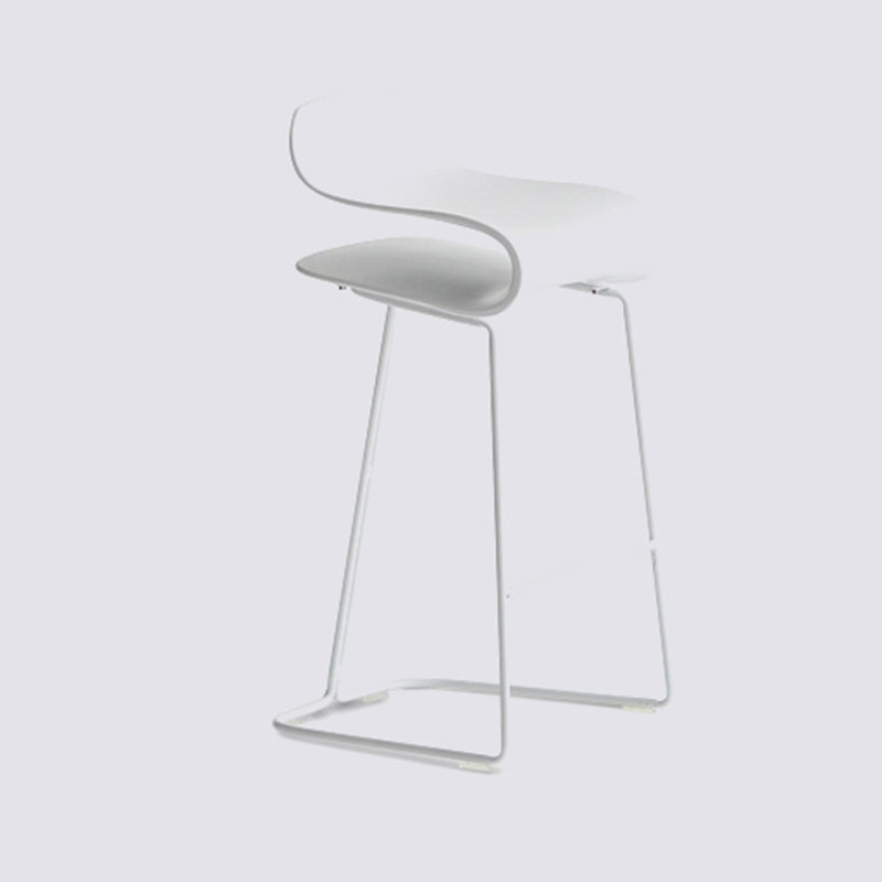 Nordic Simple Low Back Barstool Indoor Iron Tall Stool with Plastic Seat White 1 Piece Counter Stool(26"H) Clearhalo 'Bar Furniture' 'Bar Stools' 'bar_stools' 'furn' 'furn_bar_stools' 'furniture_bar_stools' 'Kitchen & Dining Furniture' 'kitchen&dining_furn' 'kitchen' 'kitchen_furn' Furniture' 4599305
