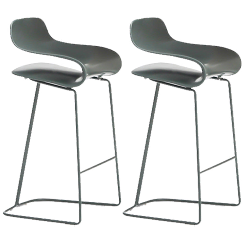 Nordic Simple Low Back Barstool Indoor Iron Tall Stool with Plastic Seat Green 2 Piece Set Counter Stool(26"H) Clearhalo 'Bar Furniture' 'Bar Stools' 'bar_stools' 'furn' 'furn_bar_stools' 'furniture_bar_stools' 'Kitchen & Dining Furniture' 'kitchen&dining_furn' 'kitchen' 'kitchen_furn' Furniture' 4599312