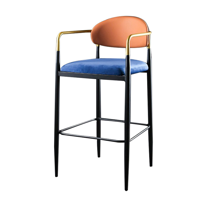 Contemporary Metal Bar Stools Indoor Barstool with Metal Legs and Low Back Orange 1 Piece Clearhalo 'Bar Furniture' 'Bar Stools' 'bar_stools' 'furn' 'furn_bar_stools' 'furniture_bar_stools' 'Kitchen & Dining Furniture' 'kitchen&dining_furn' 'kitchen' 'kitchen_furn' Furniture' 4611427